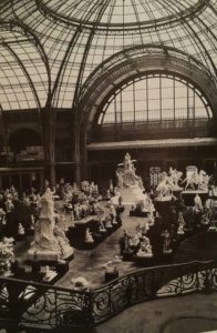Скульптурный Салон в Большом Дворце в Париже в 1900