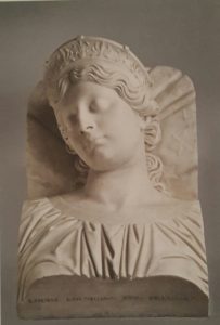 Фото. Раух. Скульптурное изображение королевы Прусской Луизы. Авторский повтор. 1811-1814. Мрамор. Эрмитаж