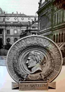 Медаль с ленточками. Code Napoleon – кодекс Наполеона, которым очень гордятся французы
